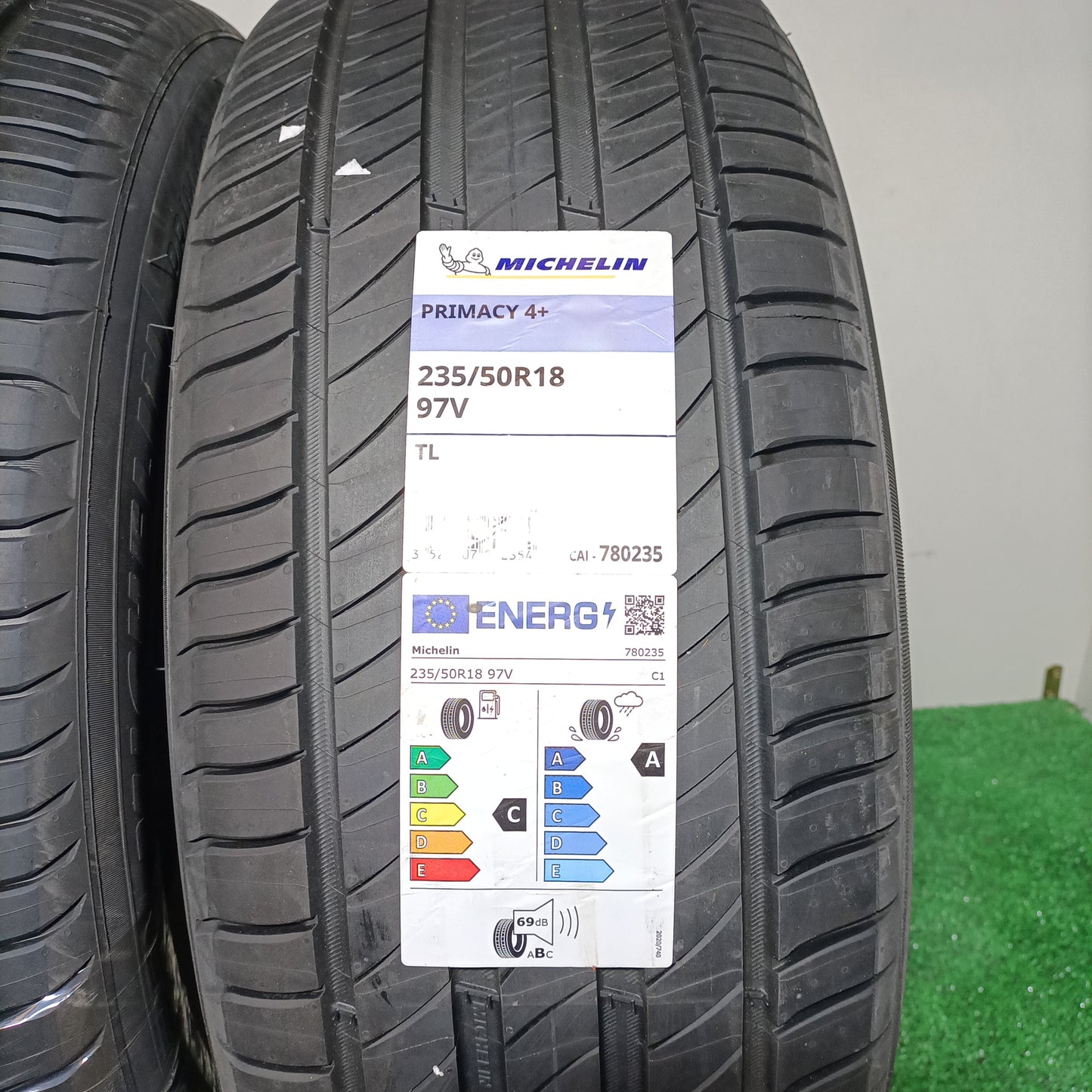 235 50 18 97V MICHELIN PRIMACY 4+ /PRECIO UNIDAD, ENVÍO GRATIS.