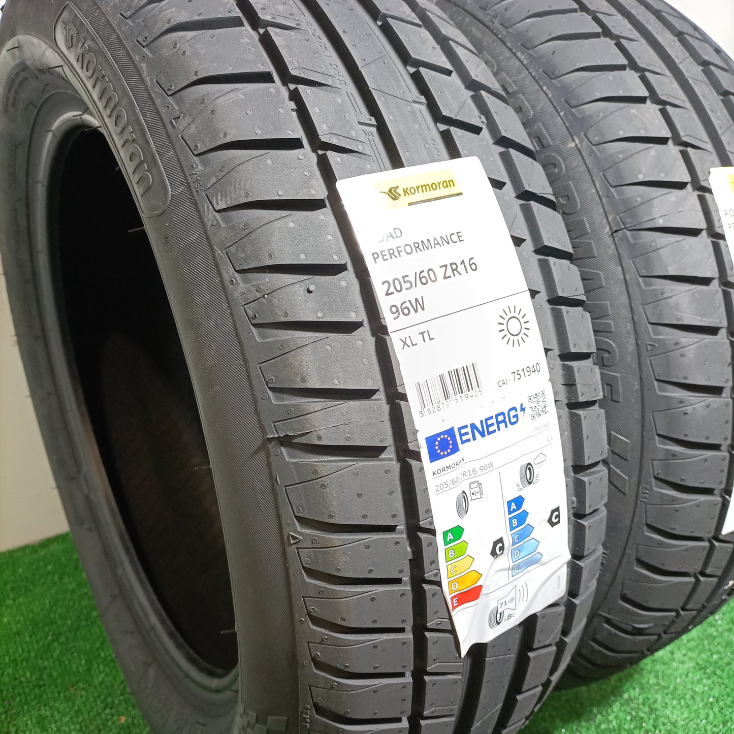 205 60 16 96W XL KORMORAN ROAD PERFORMANCE /PRECIO UNIDAD, ENVÍO GRATIS.