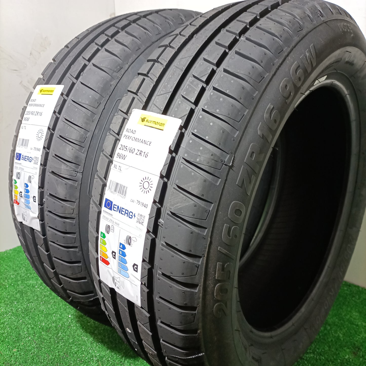 205 60 16 96W XL KORMORAN ROAD PERFORMANCE /PRECIO UNIDAD, ENVÍO GRATIS.
