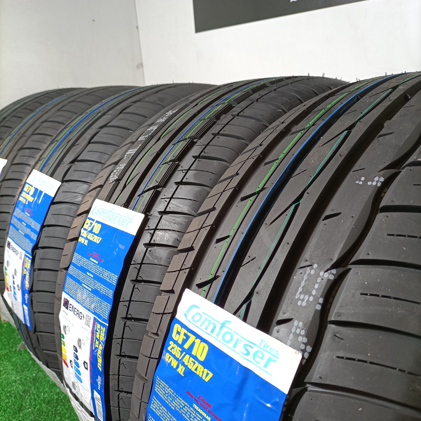 235 45 17 97W XL CONFORSER TIRES CON PROTECCIÓN DE LLANTA /PRECIO UNIDAD, ENVÍO GRATIS.