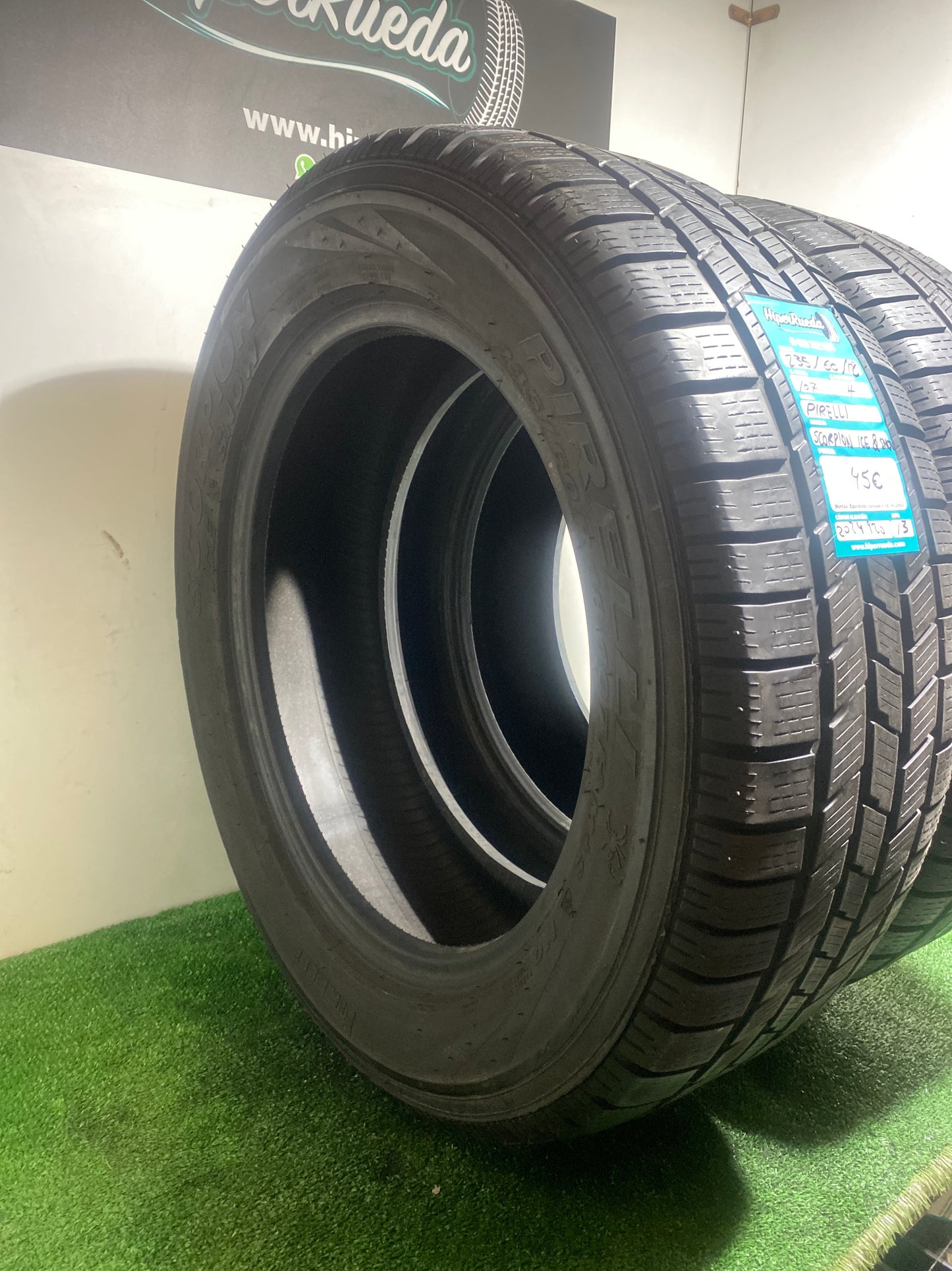 235 60 18 107H PIRELLI SCORPION ICE&SNOW