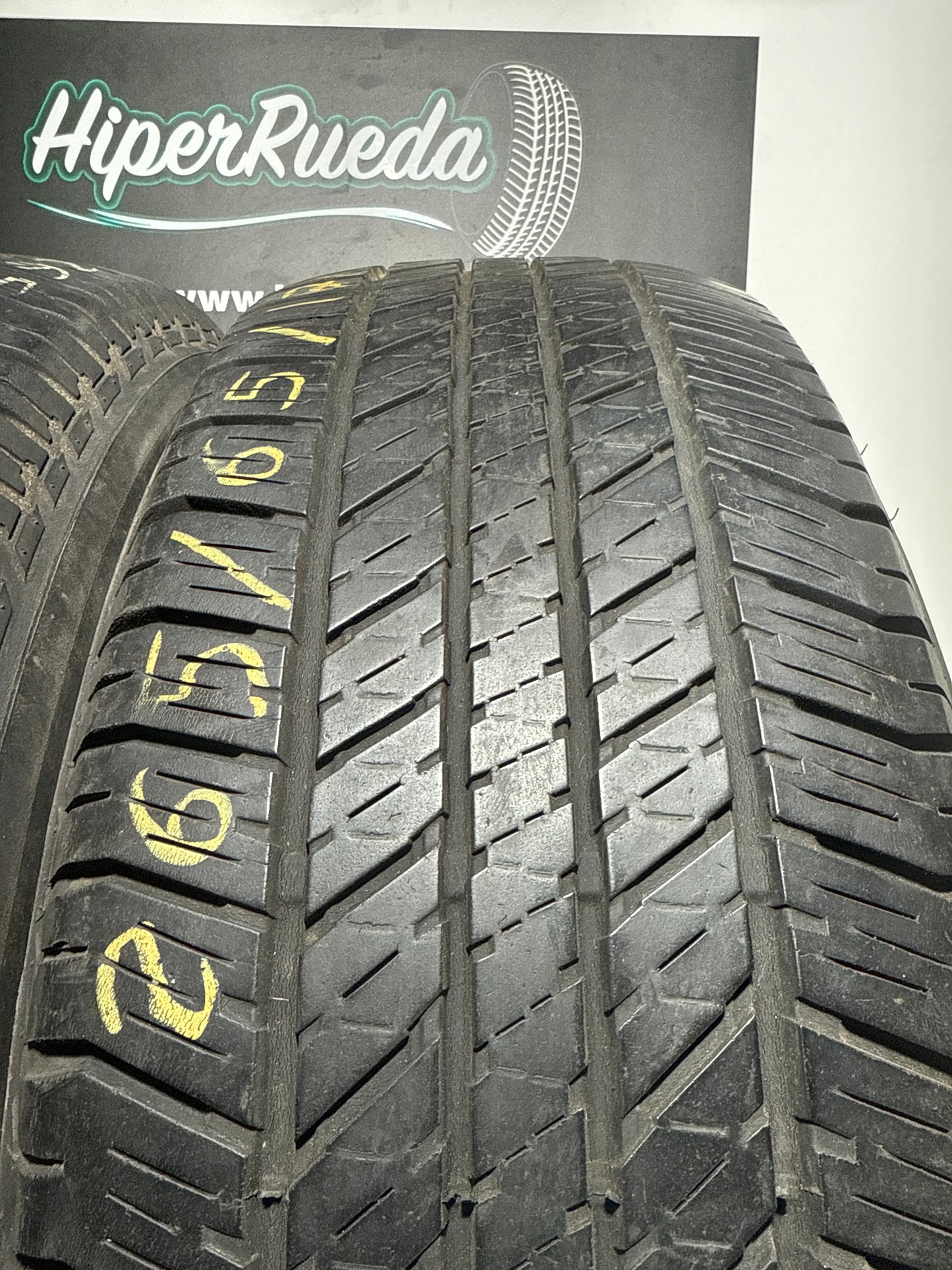 265 65 17 112S BRUDGESTONE DUELER HT 684II