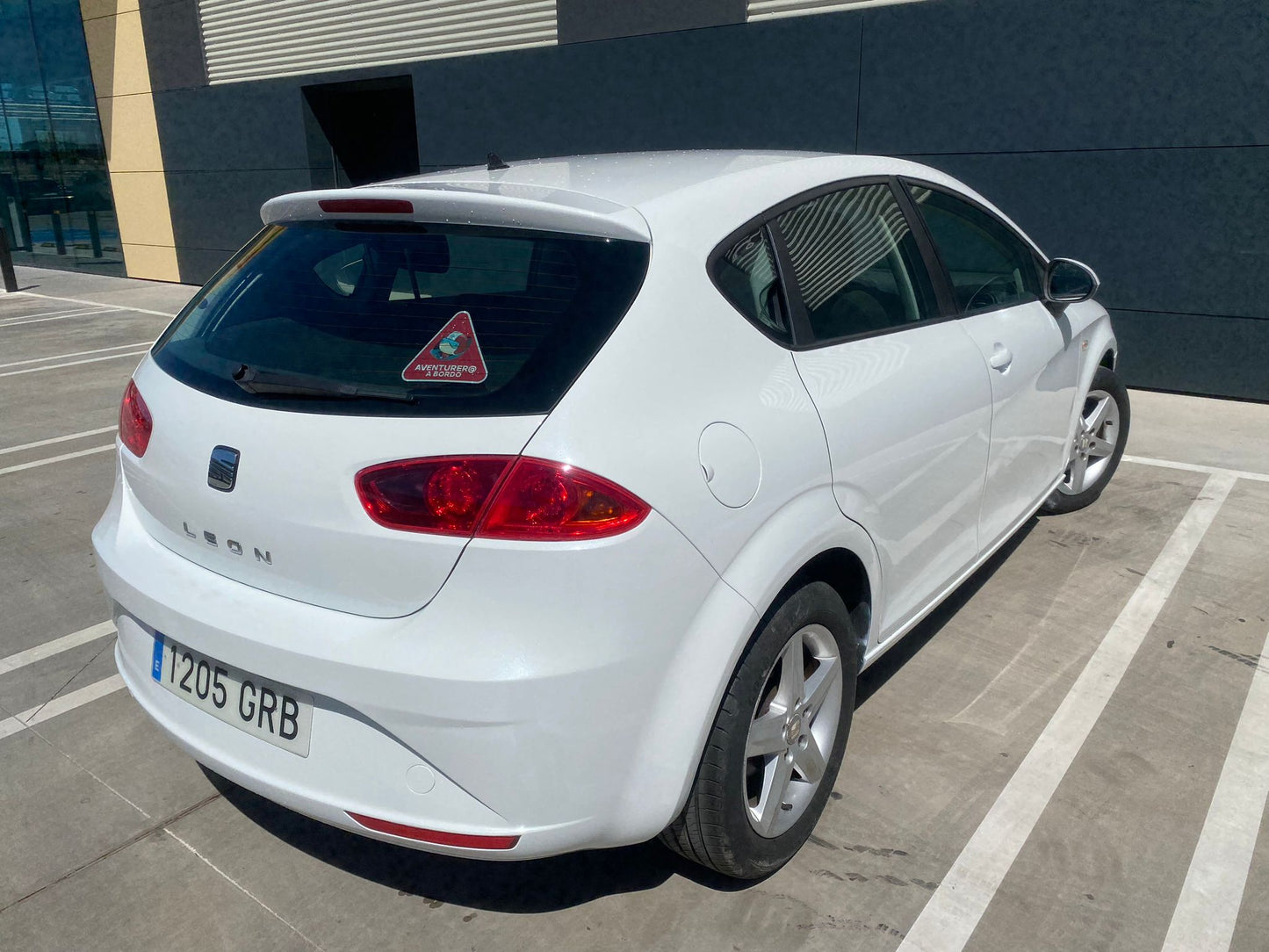 SEAT LEON