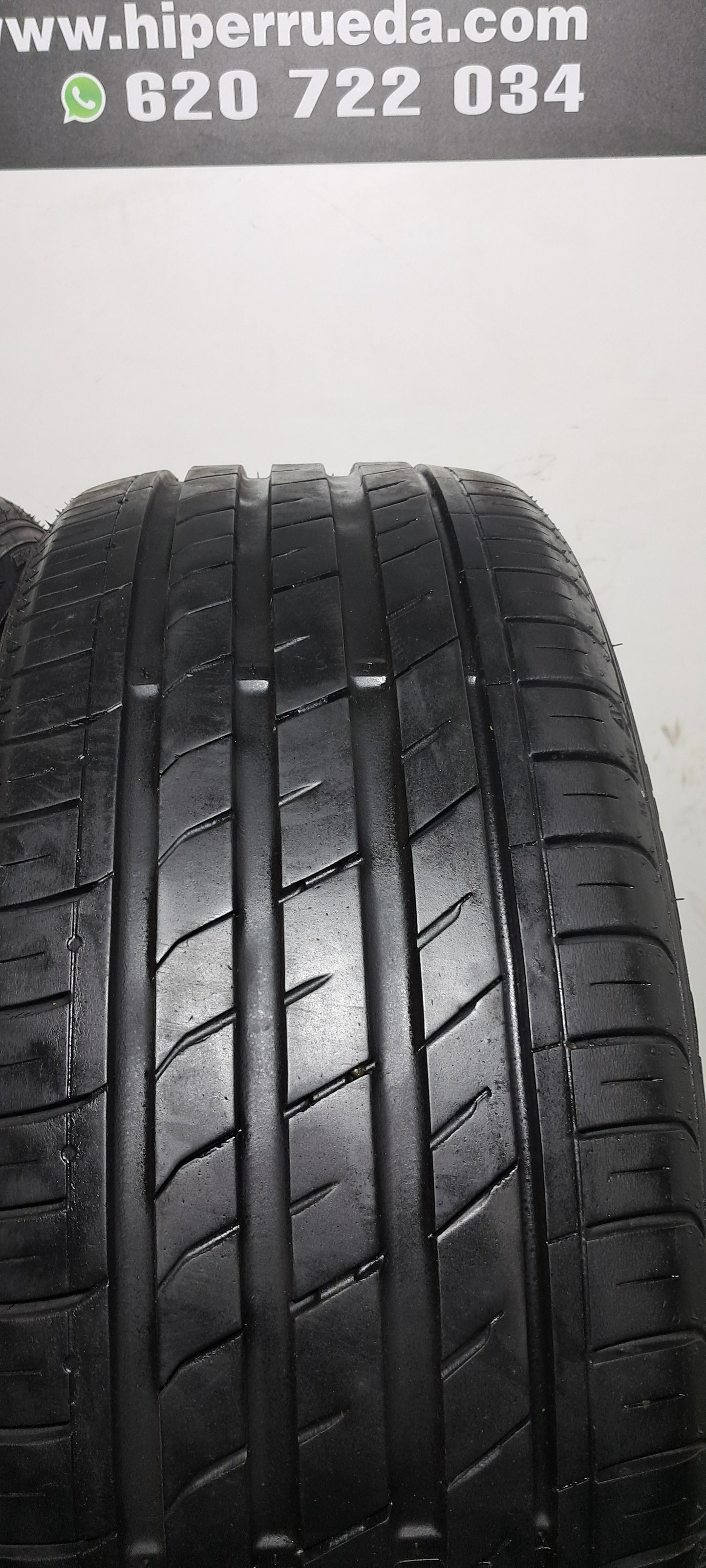 215 45 17 91W NEXEN NFERA SUI