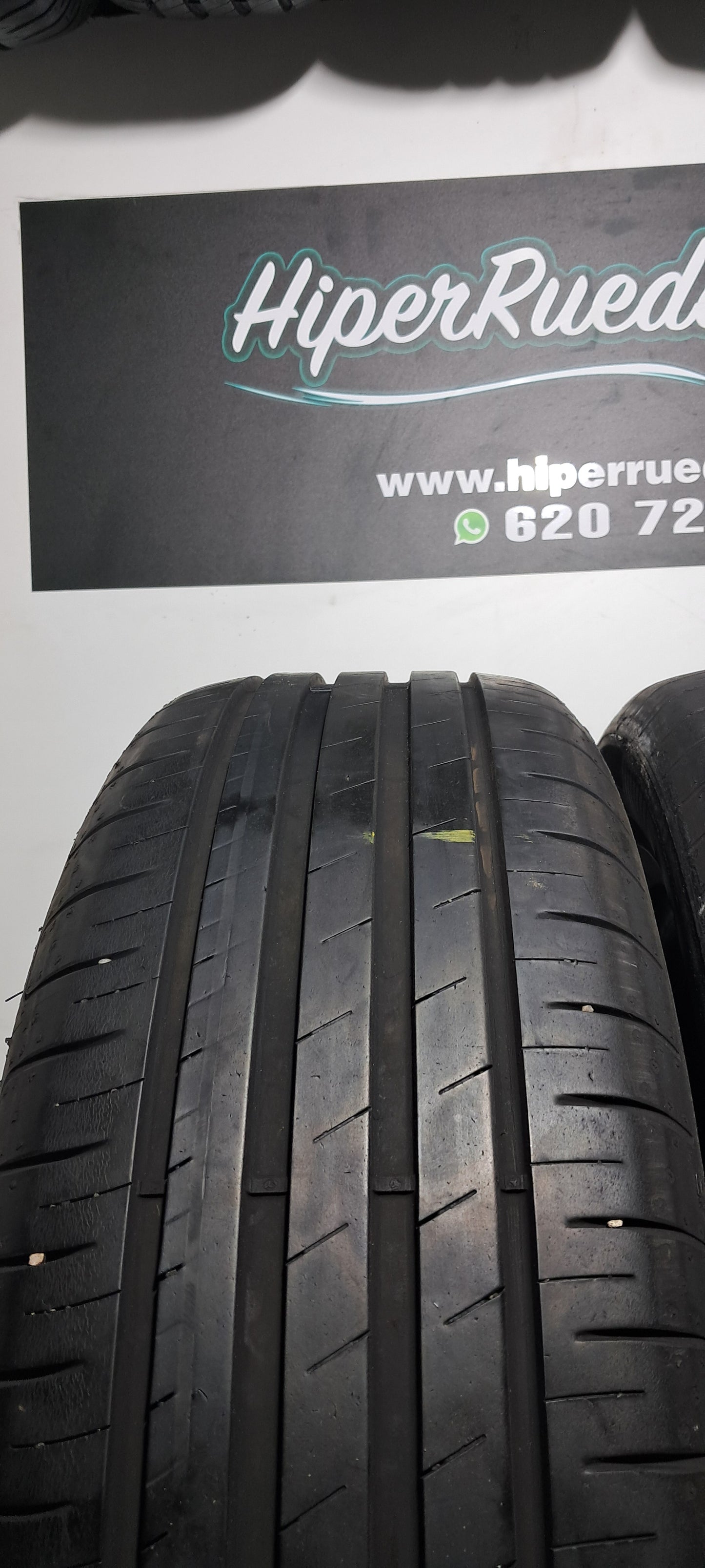 205 60 16 92H GOOD YEAR EFFICIENT GRIP PERFORMANCE