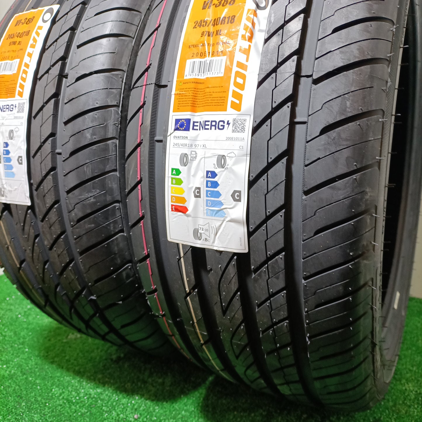 245 40 18 97W XL OVATION VI-388 /PRECIO UNIDAD, ENVÍO GRATIS.