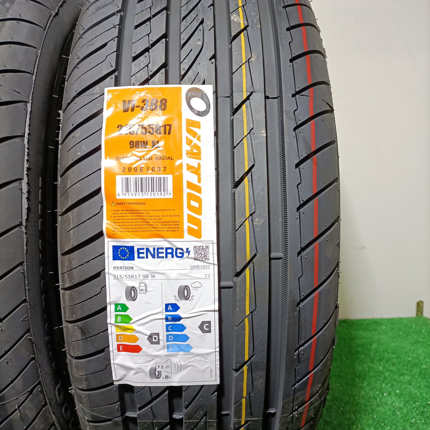 215 55 17 98W XL OVATION VI-388 /PRECIO UNIDAD, ENVÍO GRATIS.
