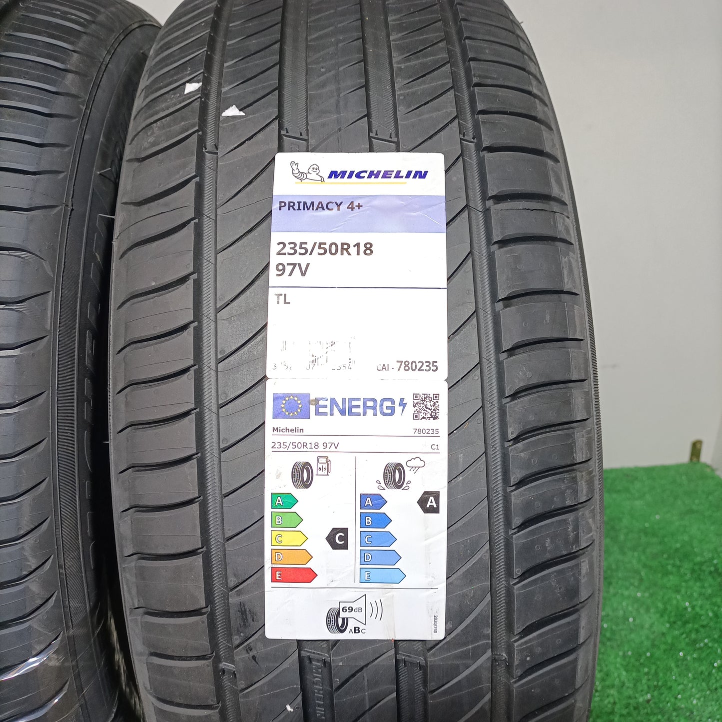 235 50 18 97V MICHELIN PRIMACY 4+  /PRECIO UNIDAD,  ENVÍO GRATIS.