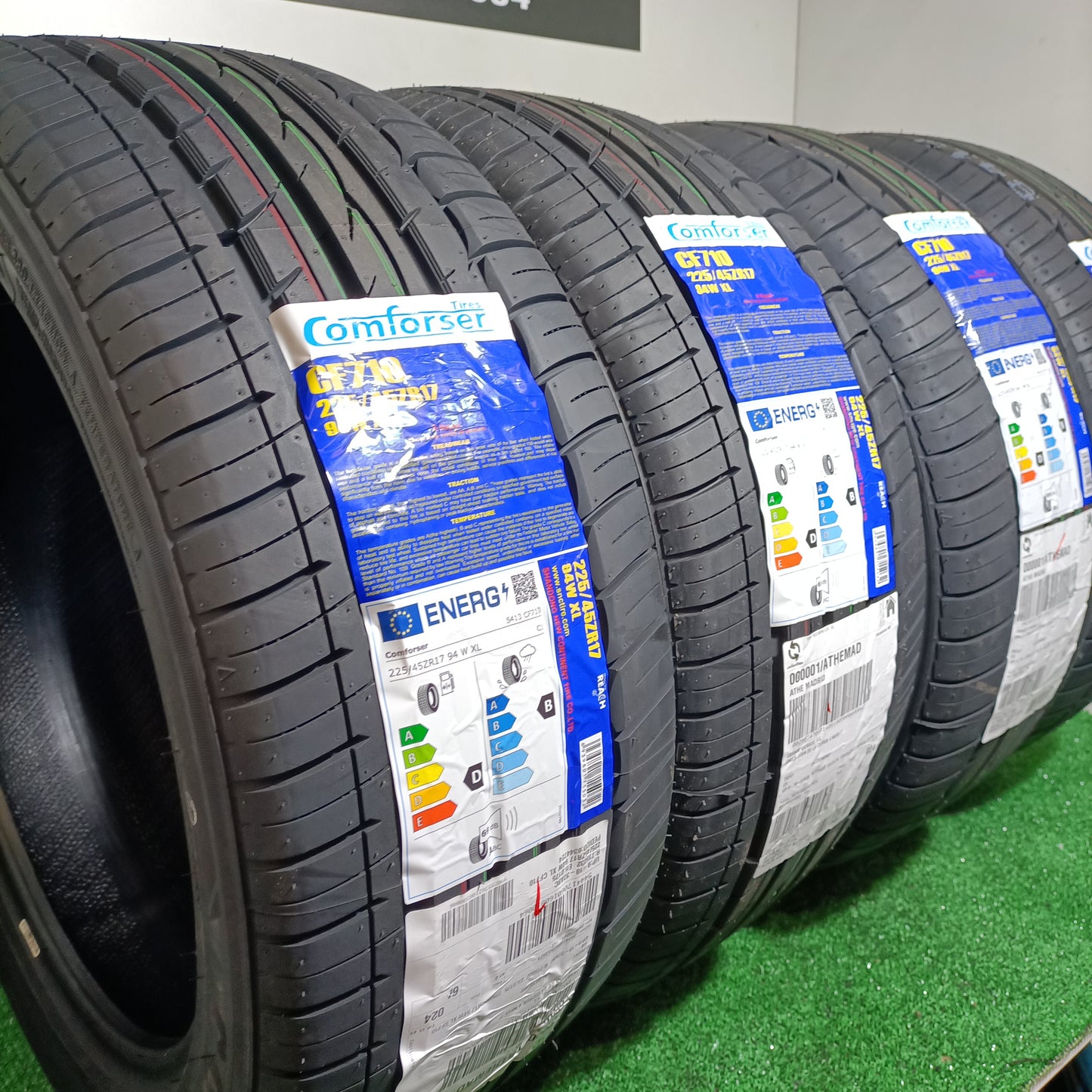 225 45 17 94W XL COMFORSER TIRES CON PROTECCIÓN DE LLANTA  /PRECIO UNIDAD,  ENVÍO GRATIS.