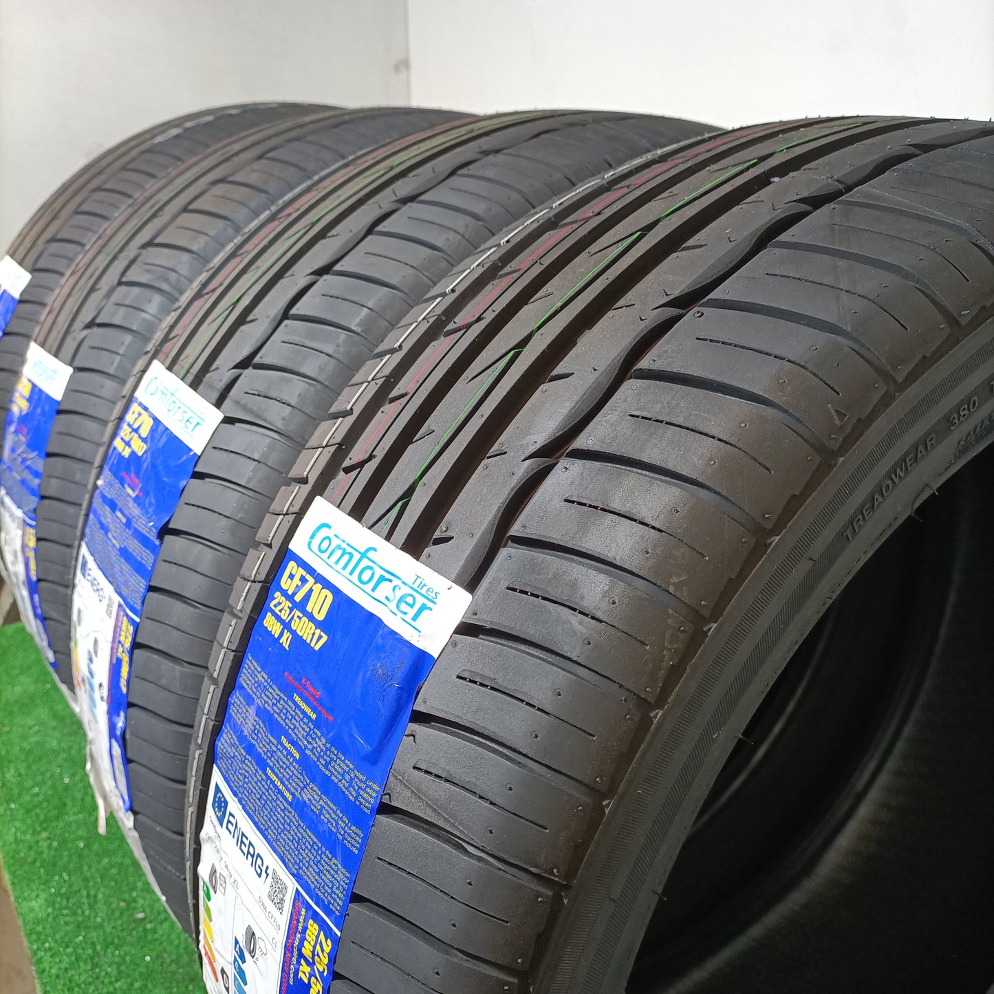 225 50 17 98W CF 710 COMFORSER TIRES CON PROTECCIÓN DE LLANTA  /PRECIO UNIDAD,  ENVÍO GRATIS.