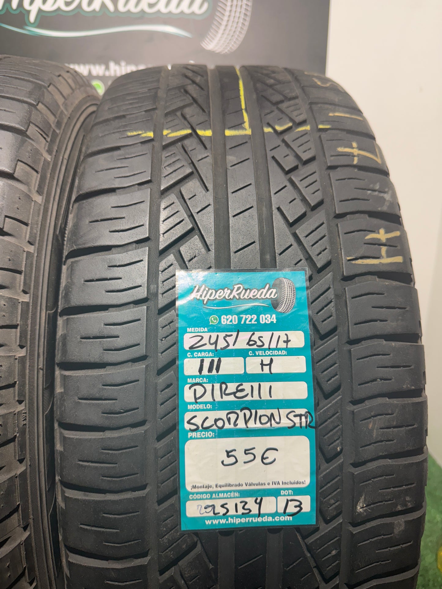 245 65 17 111H PIRELLI SCORPION STR