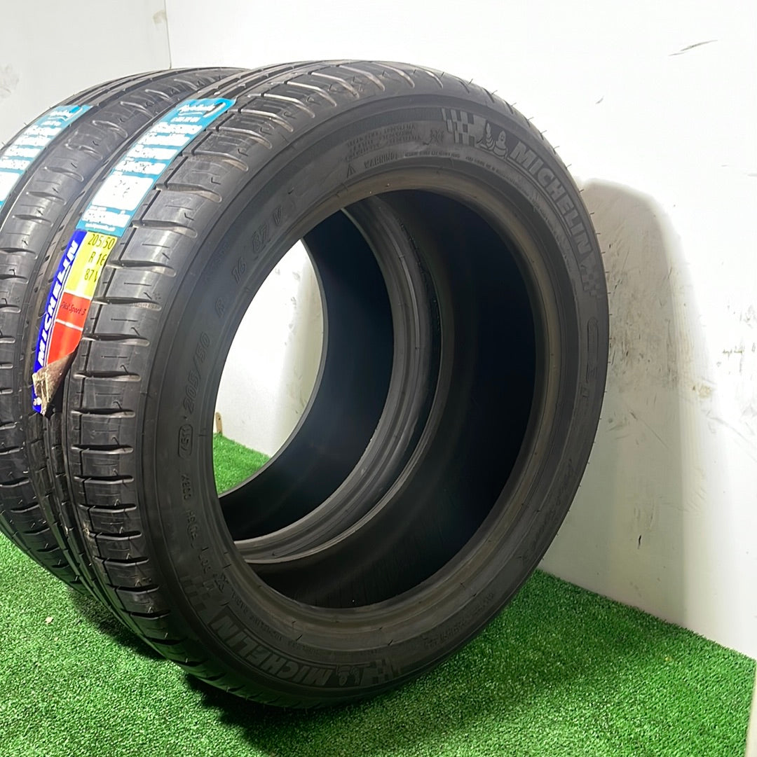 205 50 16 87V MICHELIN PILOT SPORT 3