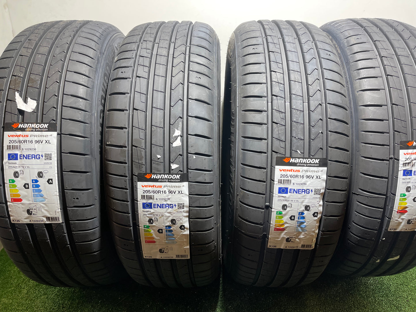 205 60 16 96V XL HANKOOK VENTUS PRIME 4/PRECIO UNIDAD, ENVÍO GRATIS.