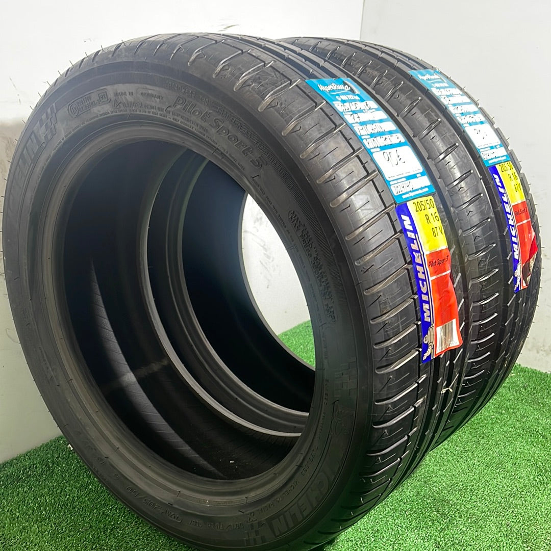 205 50 16 87V MICHELIN PILOT SPORT 3