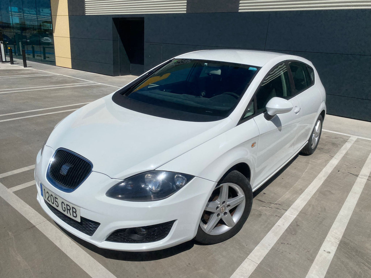 SEAT LEON