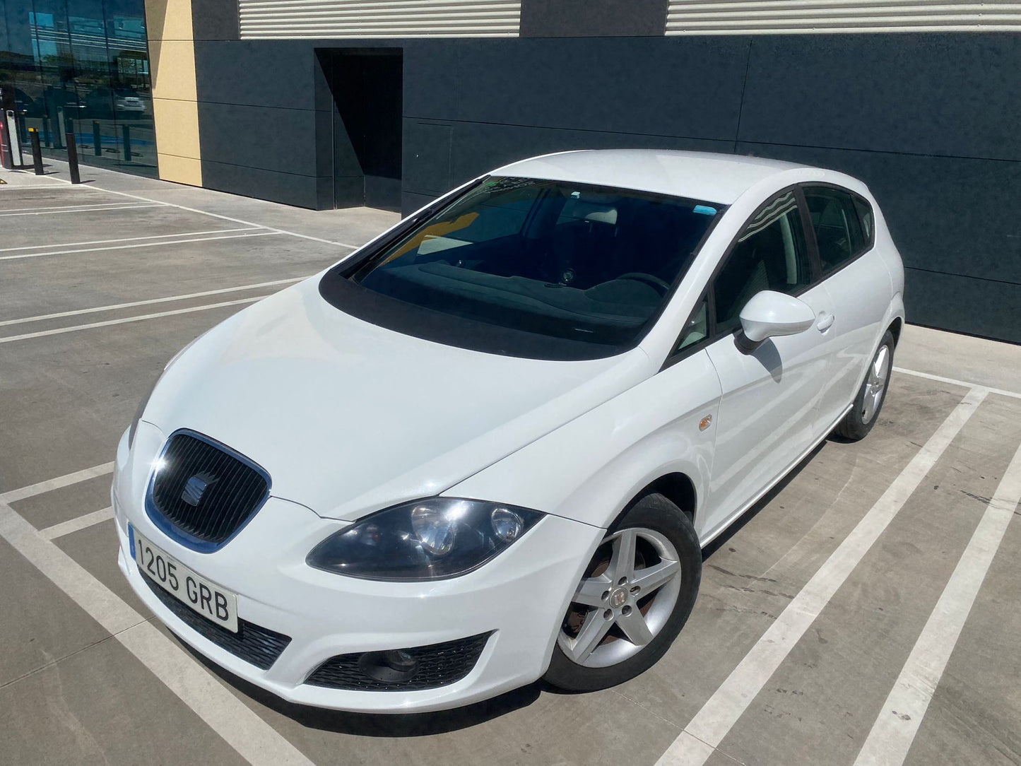 SEAT LEON